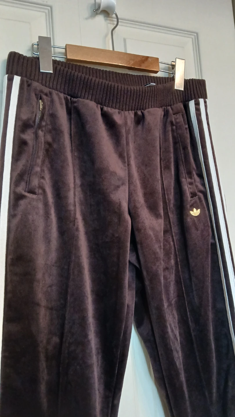 adidas Originals Premium Brushed Velvet Track Pants, size M - photo 4
