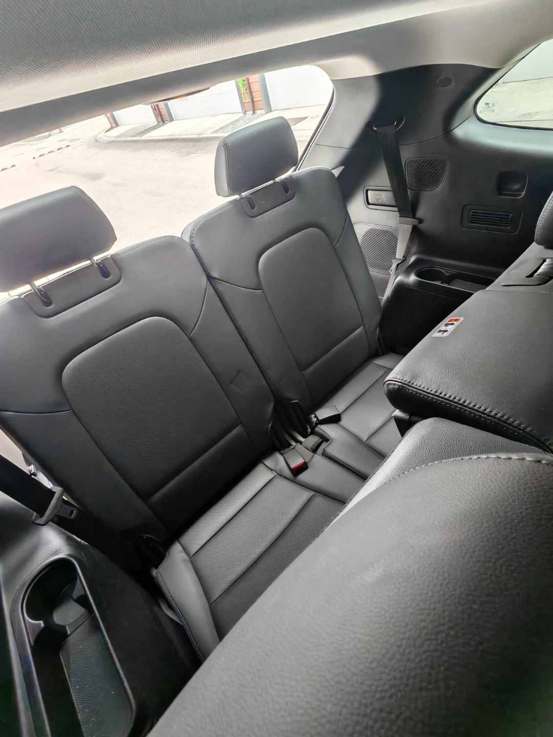 2018 Hyundai Santa Fe XL Limited AWD - photo 5