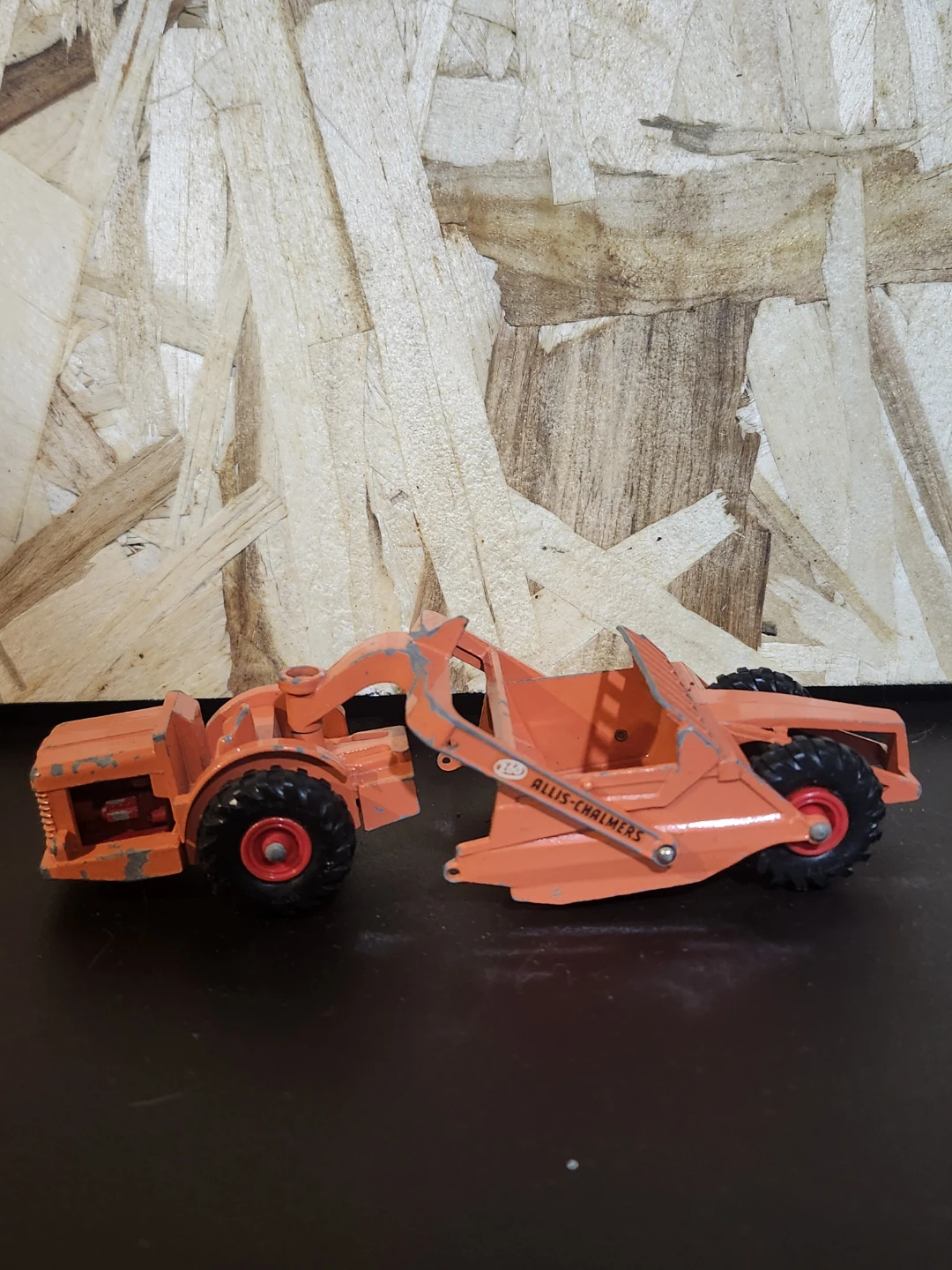 Matchbox King Size Allis-Chalmers Motor Scraper