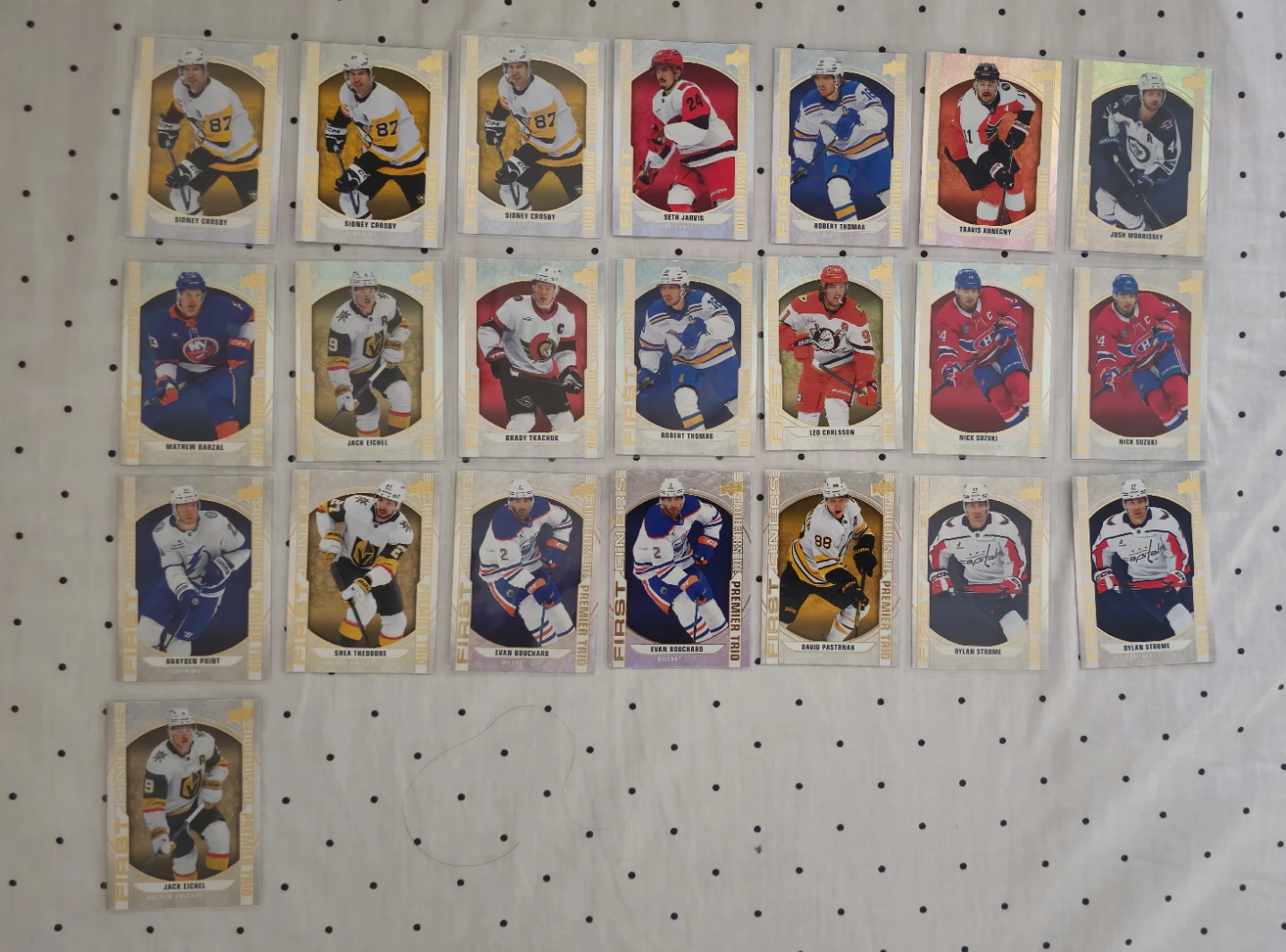 Large Collection of Upper Deck NHL Hockey Cards