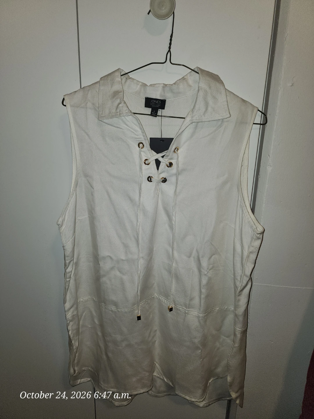 Jones New York White Sleeveless Top