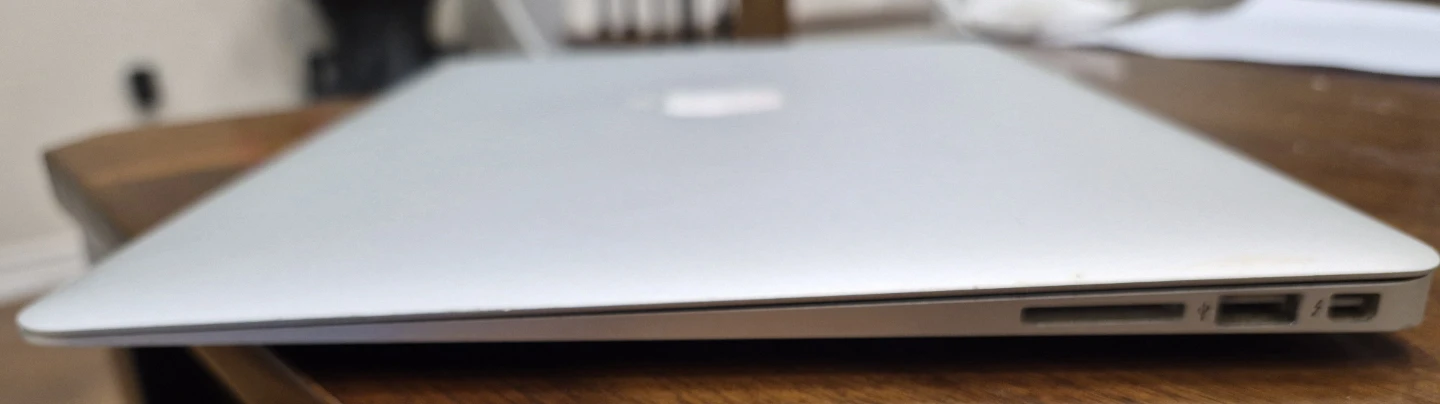 Macbook Air 13 Inch Early 2015 - photo 4