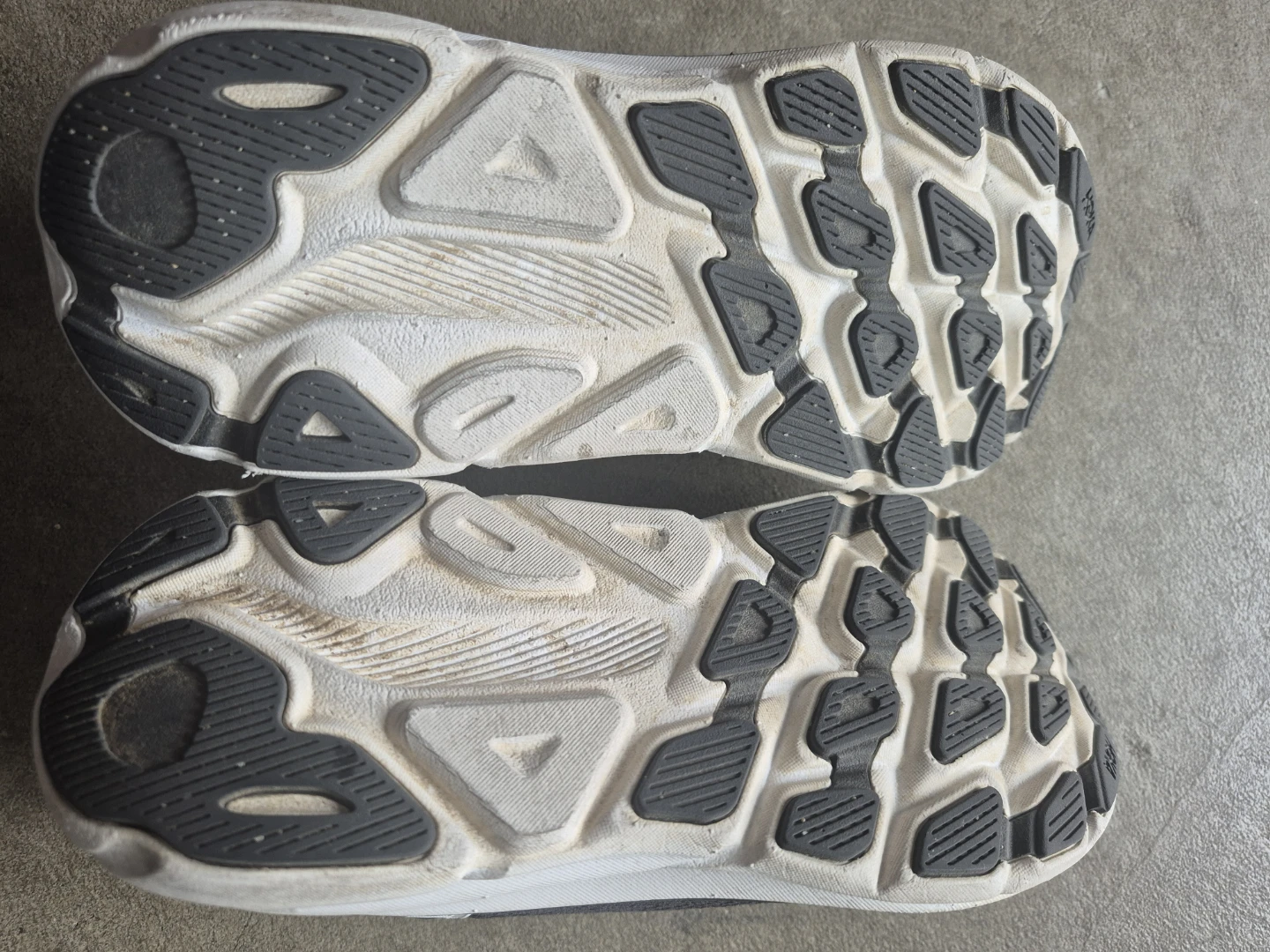 Hoka Clifton 9 Running Shoes Size 7.5 - photo 5