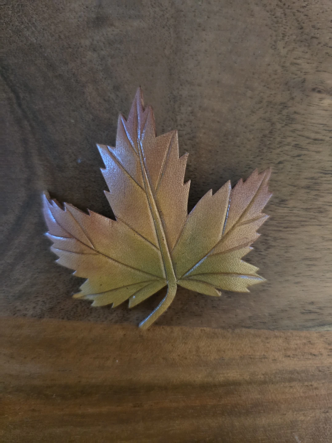 Set of 2 Handmade Leather Pins - photo 4