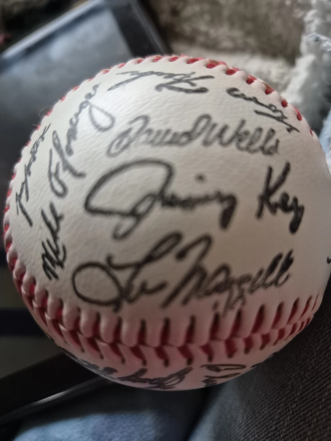 Autographed Baseball - photo 2