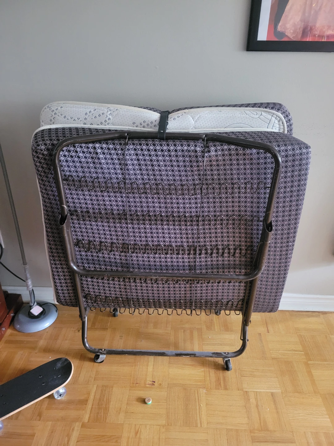 Folding guest bed with mattress