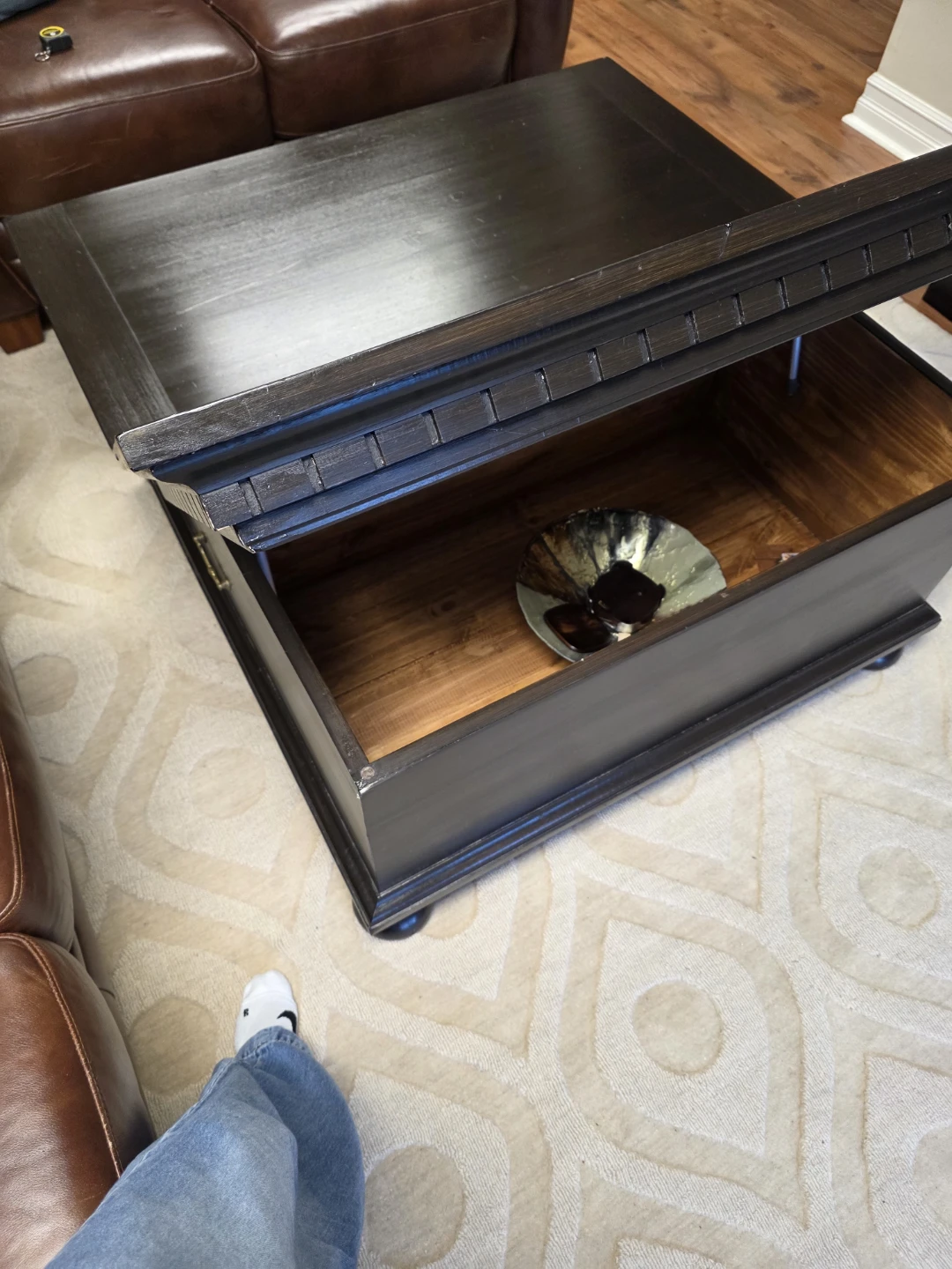 Large Solid Wood Lift-Top Coffee Table (Dark Espresso) - photo 3