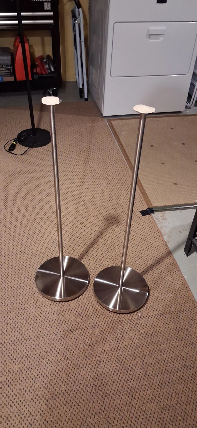 Pair of IKEA GÅJE speaker stands - photo 2