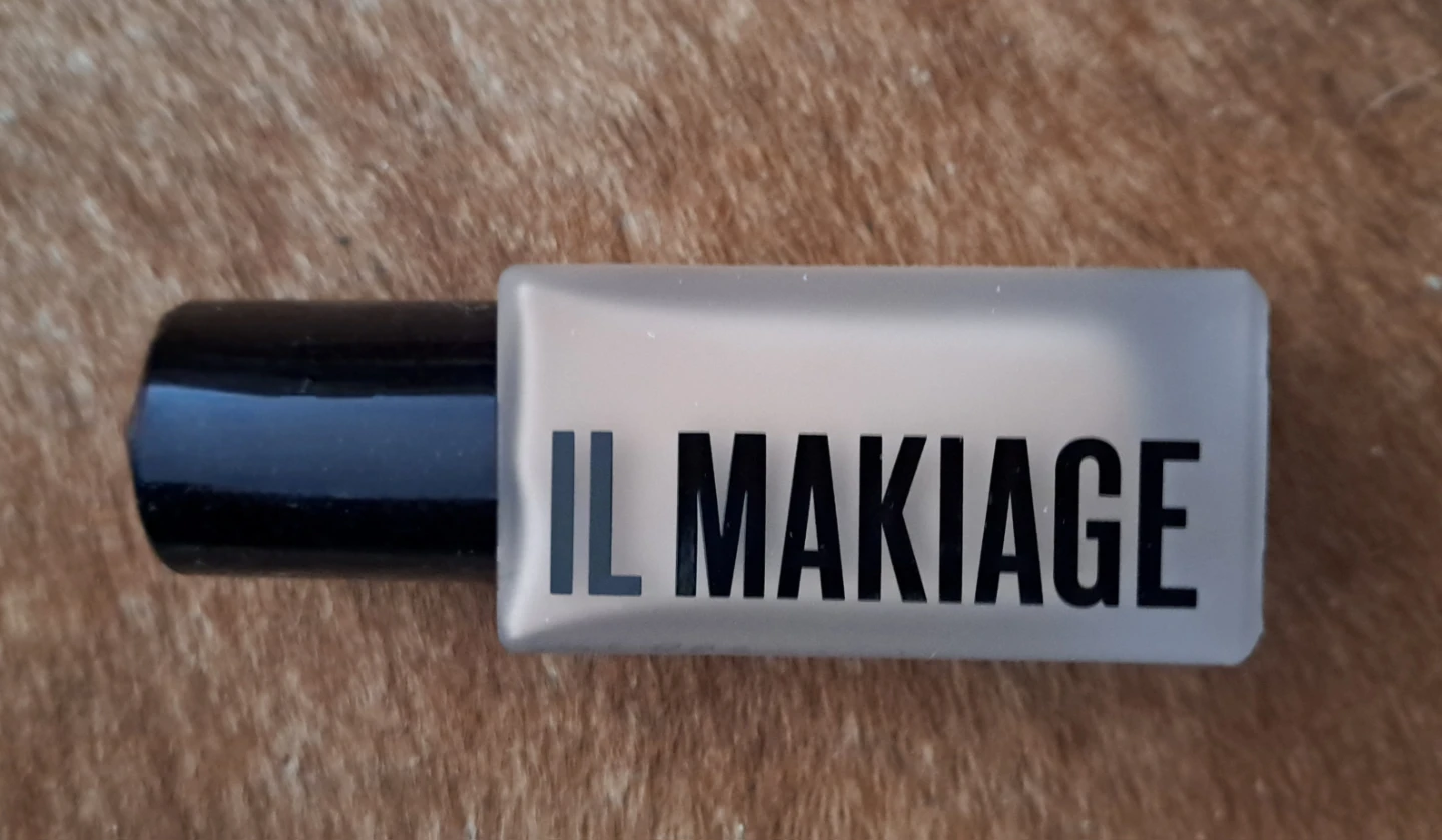NEW IL MAKIAGE Woke Up Like This Foundation - photo 2