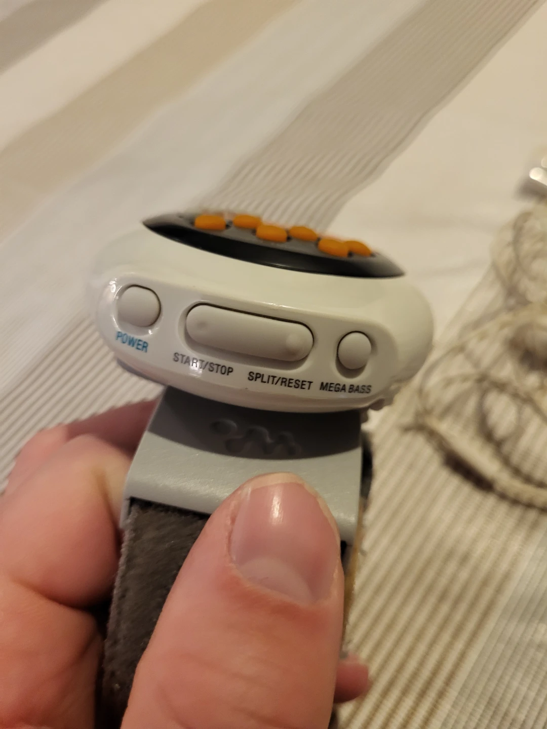 Sony Walkman FM/AM Radio with Armband - photo 4