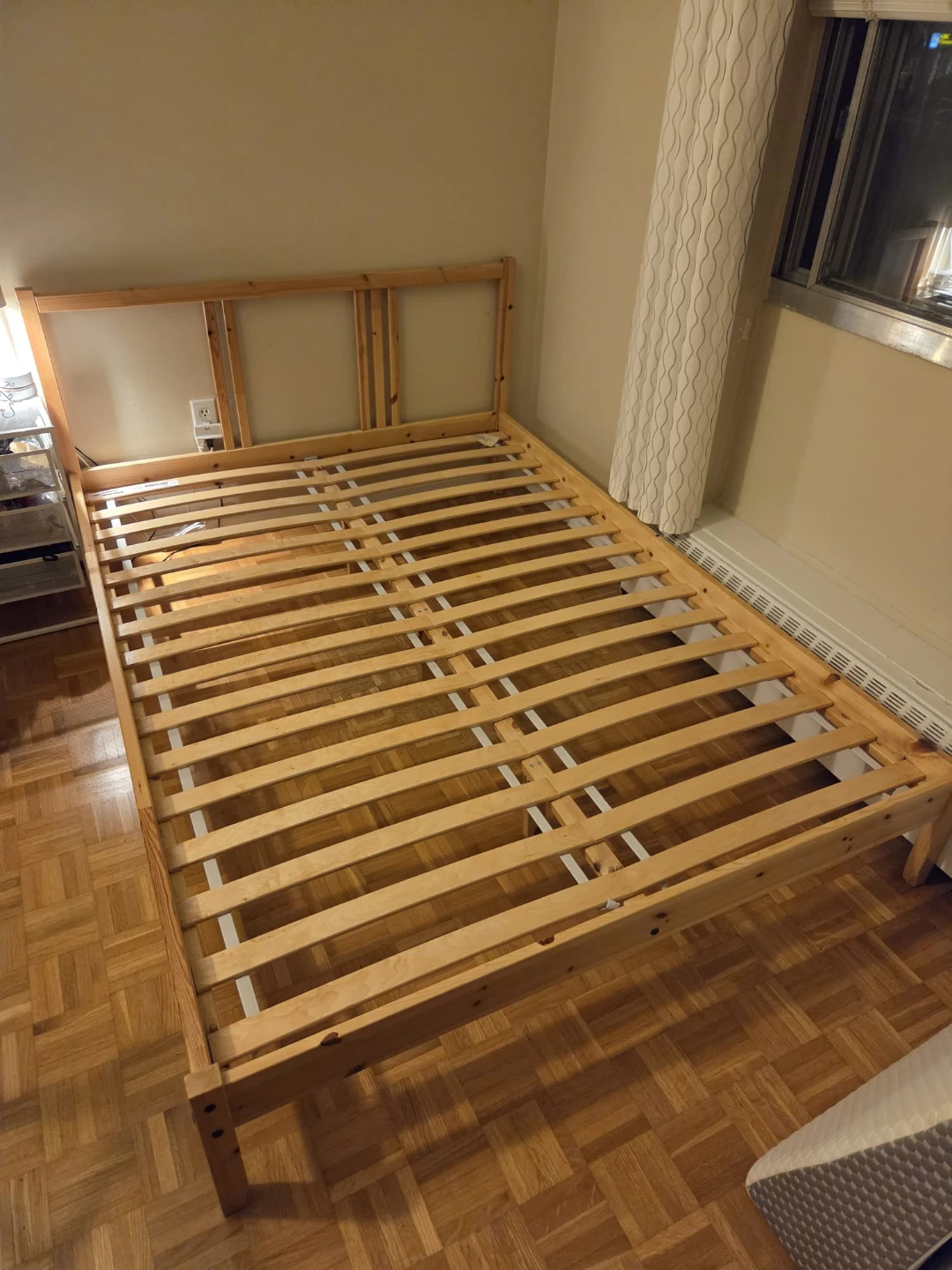 Wood bed IKEA. - photo 4