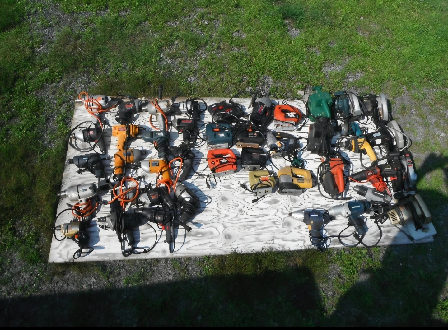 Assorted Corded Power Tools: Drills, Sanders, Saws - photo 2