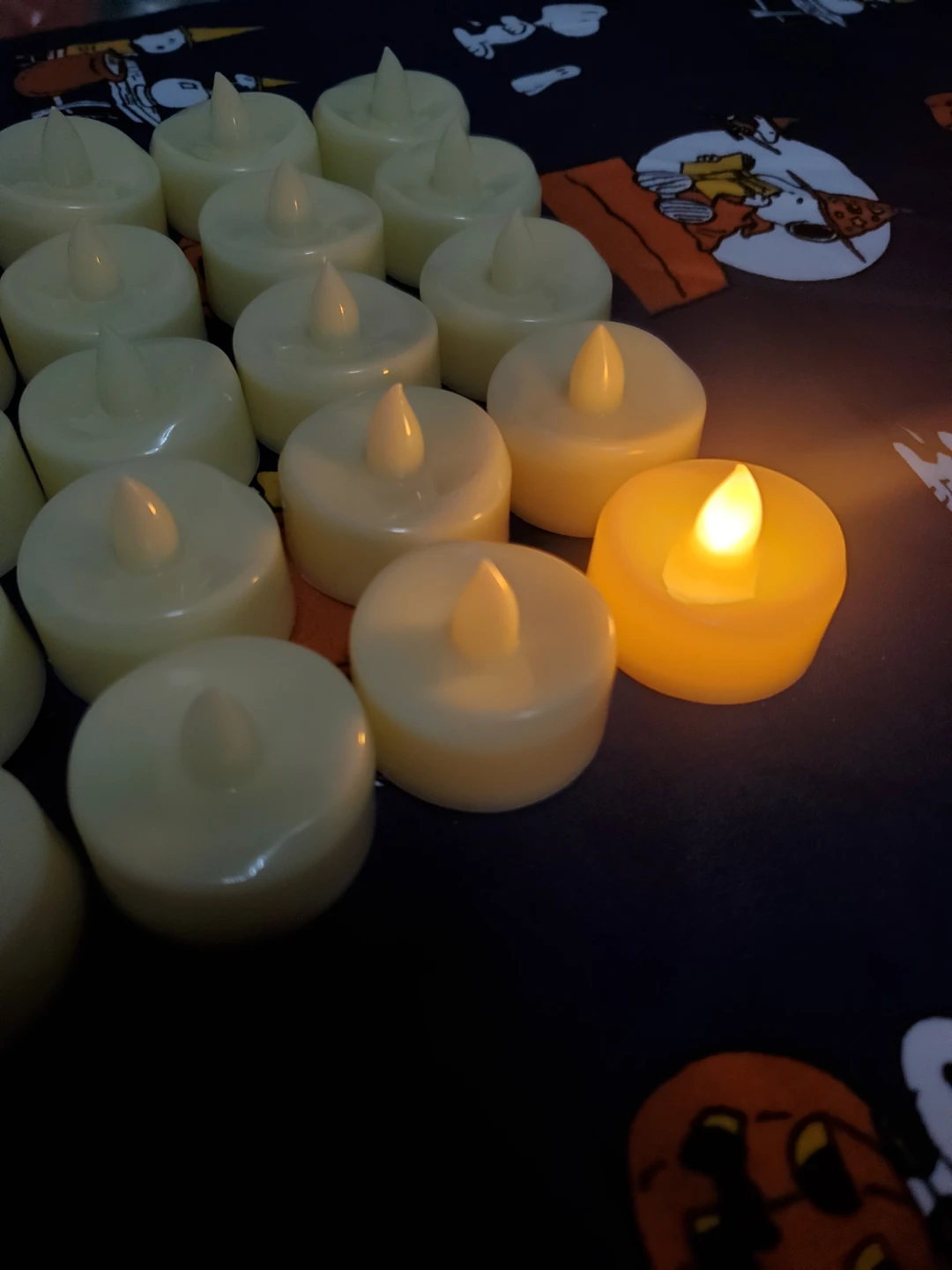Flameless Tea Light Candles - photo 2