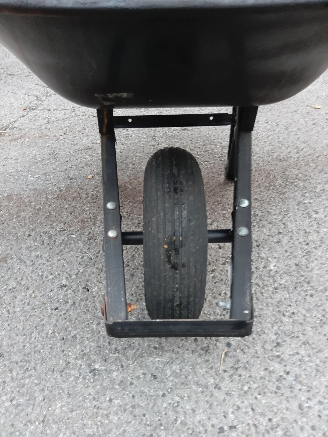 Practica Compact Metal Wheelbarrow - photo 3