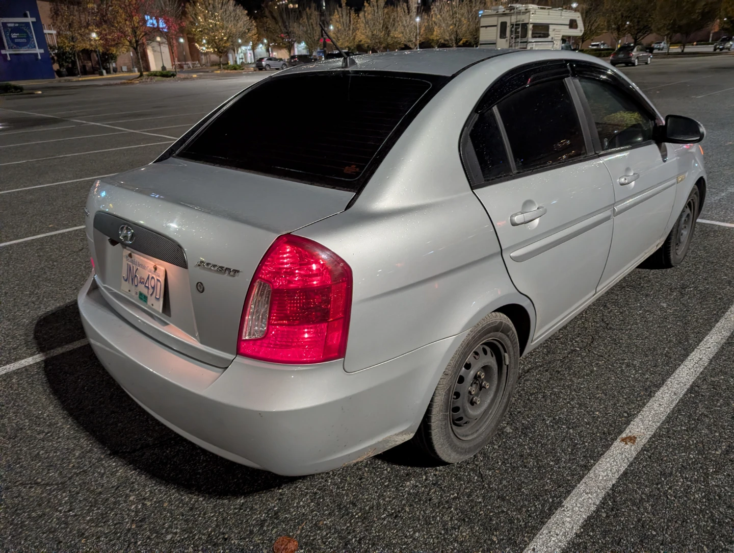 2006 Silver Hyundai Accent Low kms - photo 3