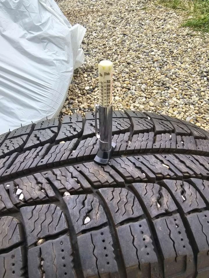 Michelin X-Ice Xi3 Tire 185/60R15 - photo 2