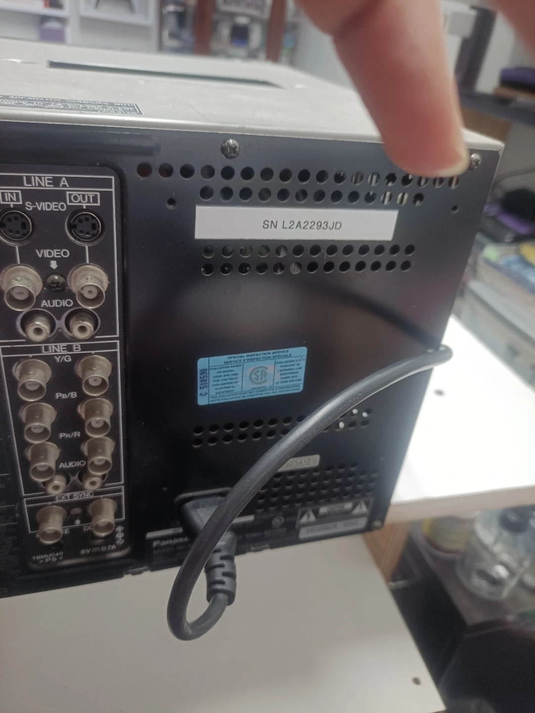 9 inch panasonic pvm crt with rgb component svideo comp ntsc/pal - photo 2
