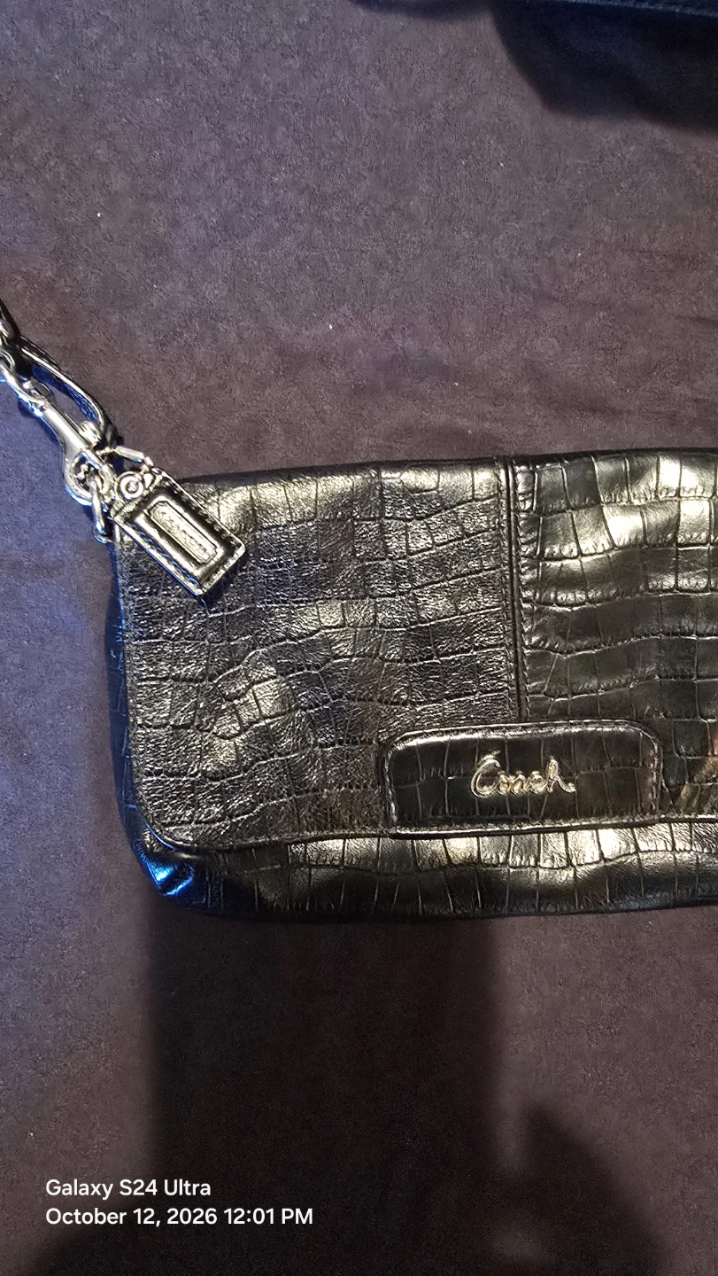 Coach Black Crocodile Pattern Wristlet - photo 2