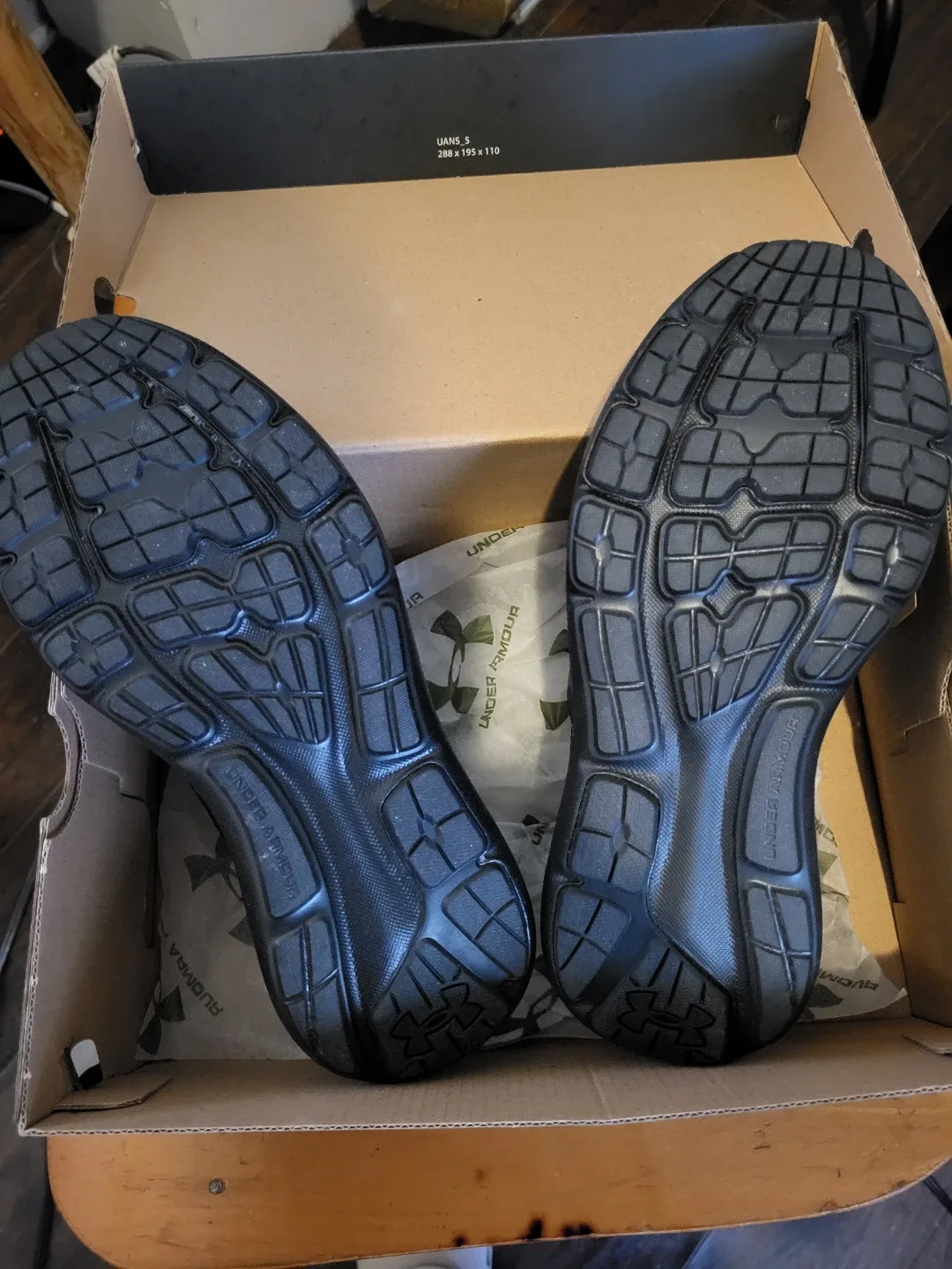 Under Armour Surge 3 Running Shoes Black Size 7 - photo 3