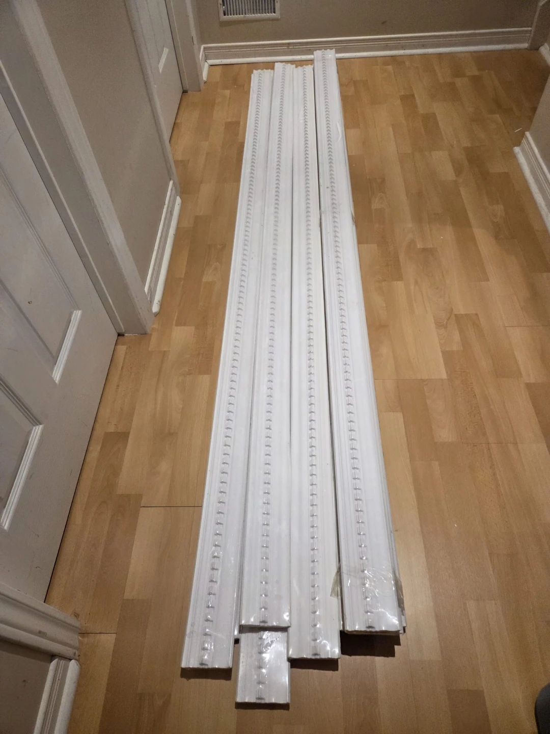 11 White Decorative Wall Moulding Trim - photo 2