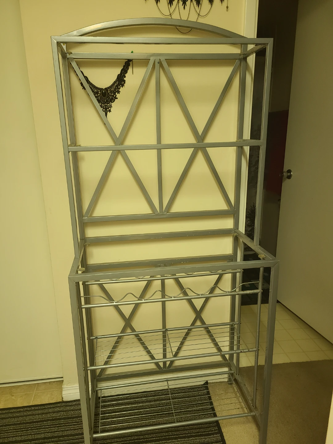 Silver metal bakers rack display stand