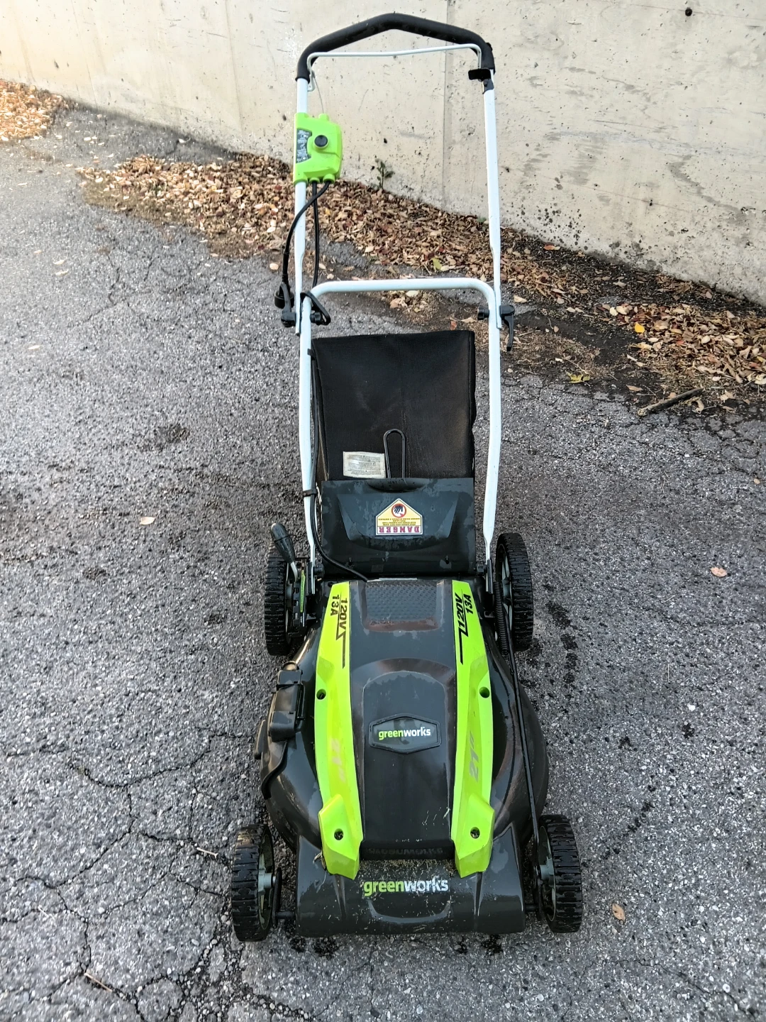 Greenworks Premium 21-inch Electric Lawnmower - photo 2
