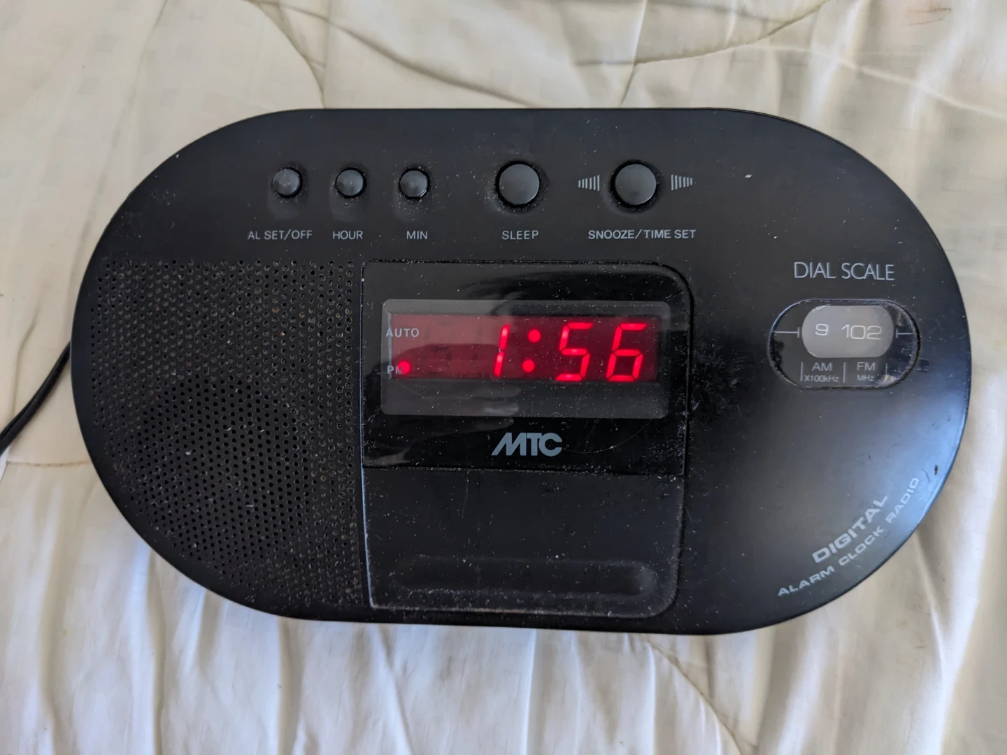 MTC MCR-888 Digital Alarm Clock Radio