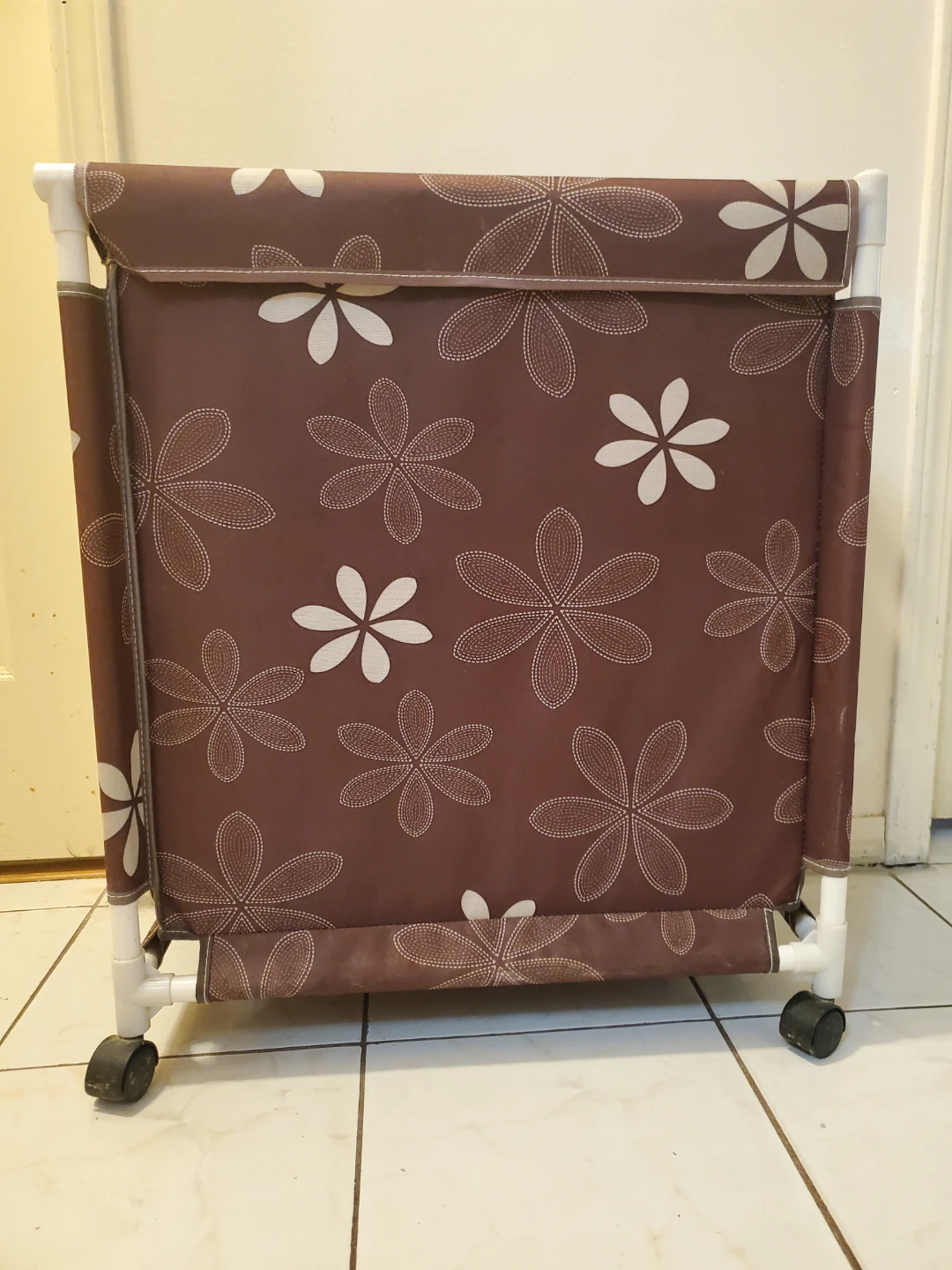 Rolling Laundry Hamper with Floral Print