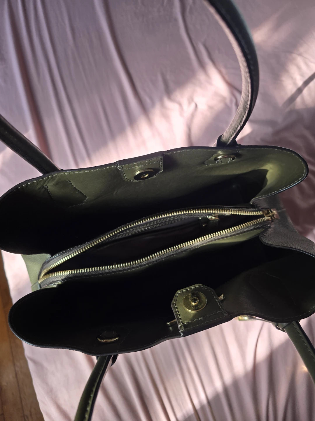 Michael Kors Olive Green Tote Bag - photo 5
