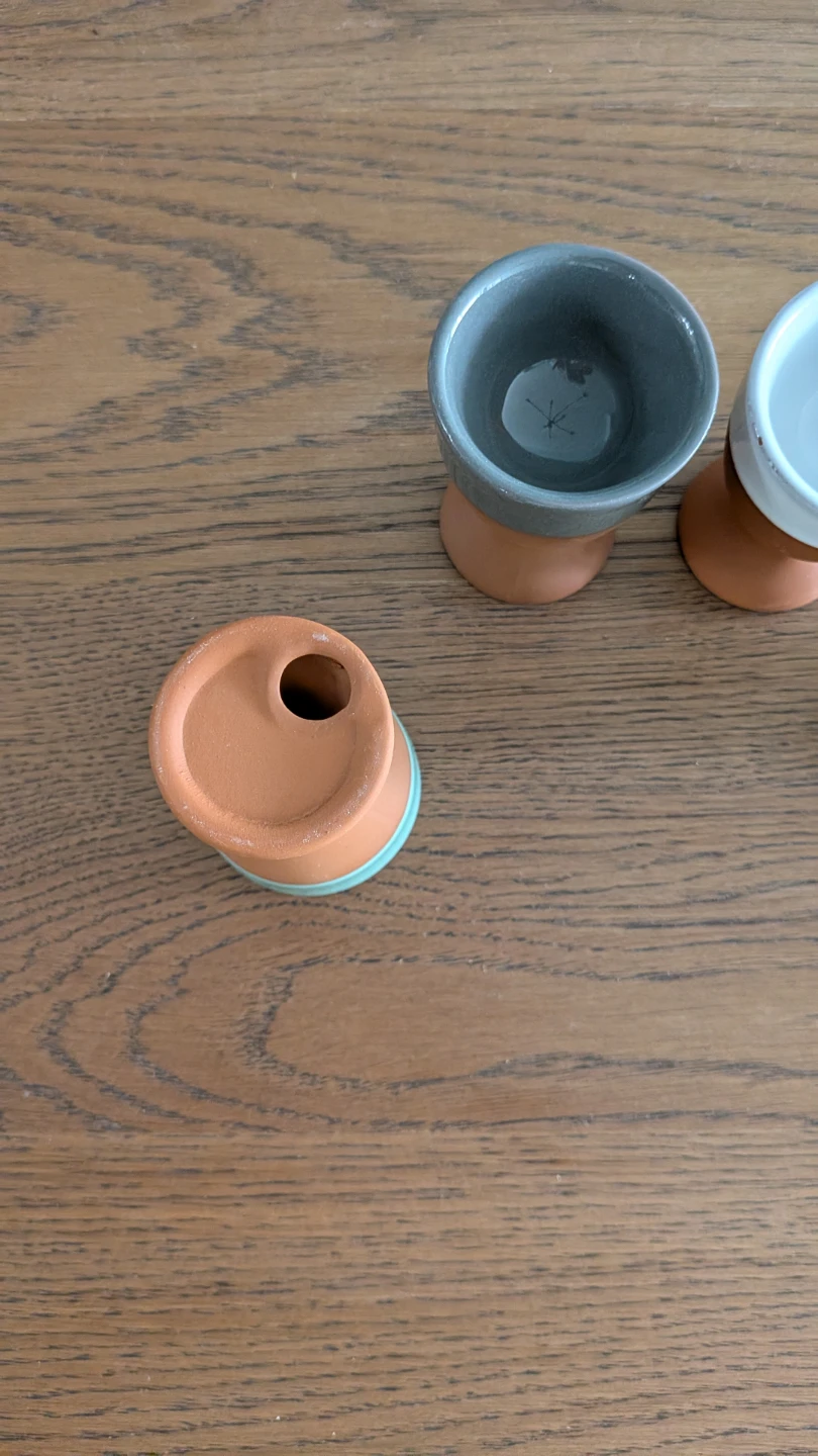 Set of 4 Colourful Terracotta Egg Cups - photo 4