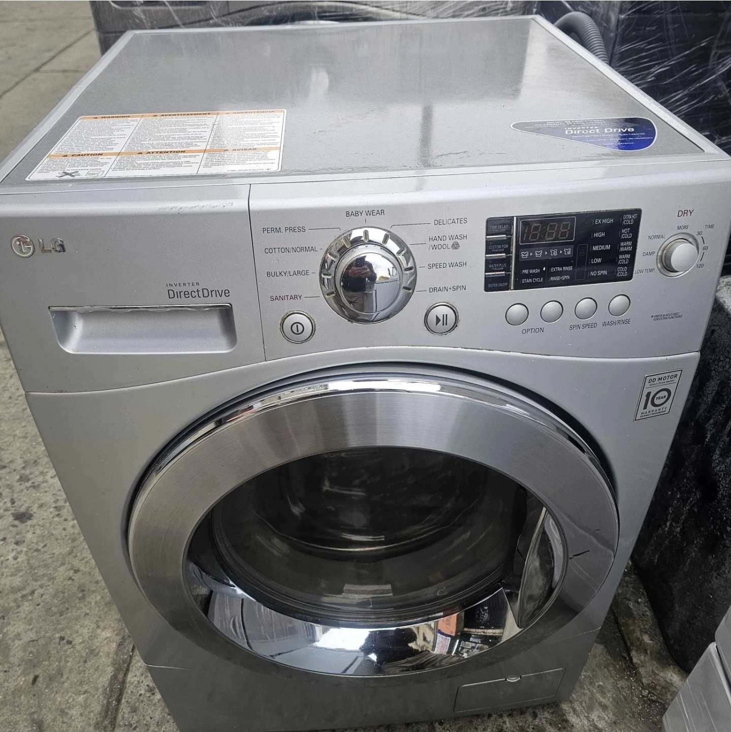 LG 24in Inverter Direct Drive Wash dry in one