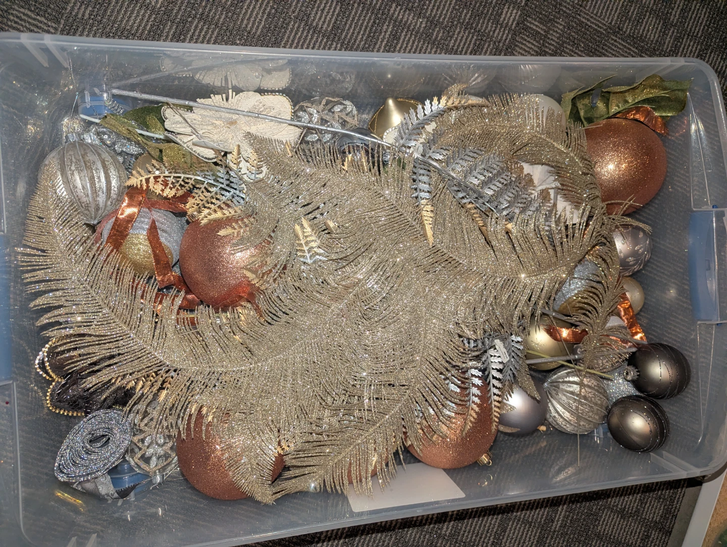 Assorted Christmas Ornament  Decoration Collection diff  prices - photo 4