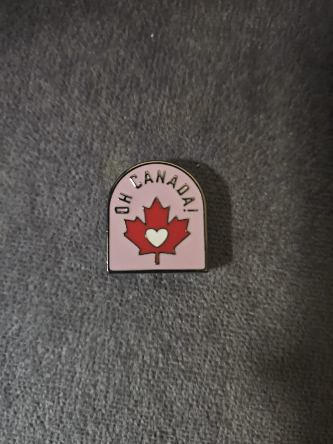 Lug Oh Canada Pin