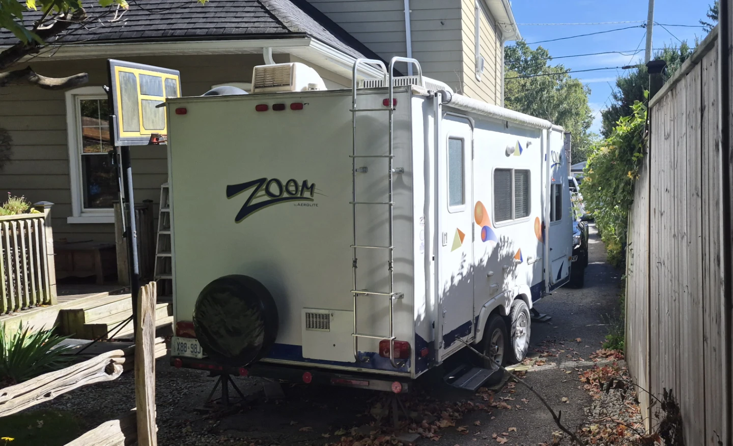 Zoom by Aerolite Travel Trailer - photo 2
