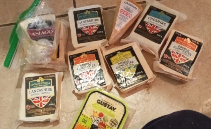 Assorted Coombe Castle and Specialty Cheeses For Sale