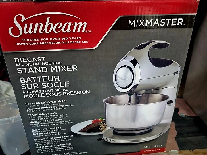 Sunbeam mixmaster metal stand mixer with box and instructions