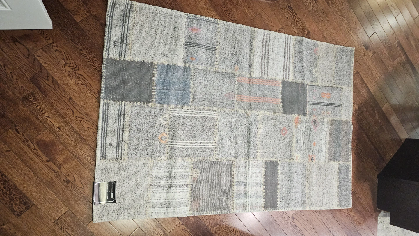 Brand New Area Rug  5ft x 7.5ft / 150 Cm x 225Cm - photo 2
