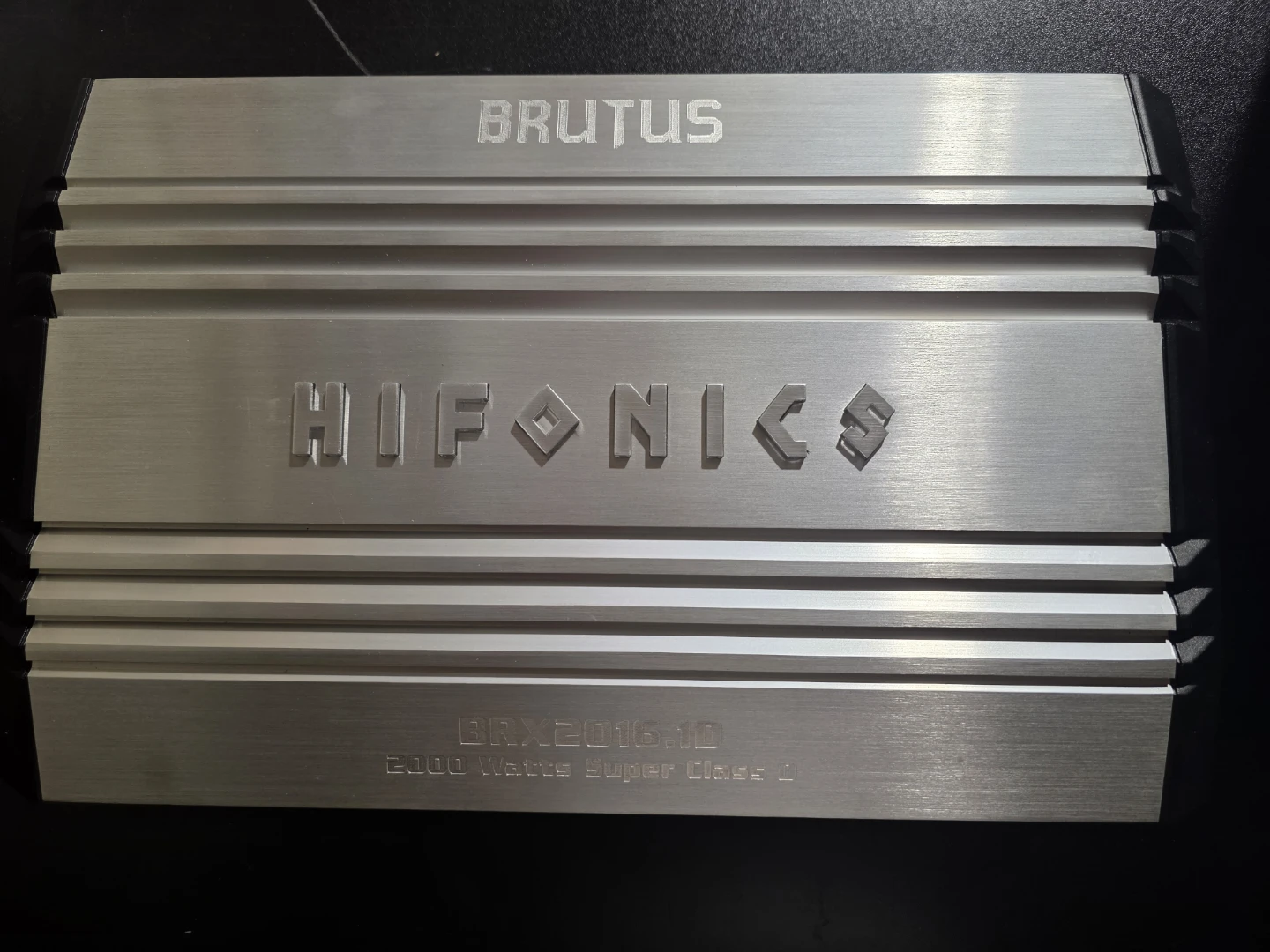 Class D car stereo amplifier  2000 watts, Hifonics Brutus