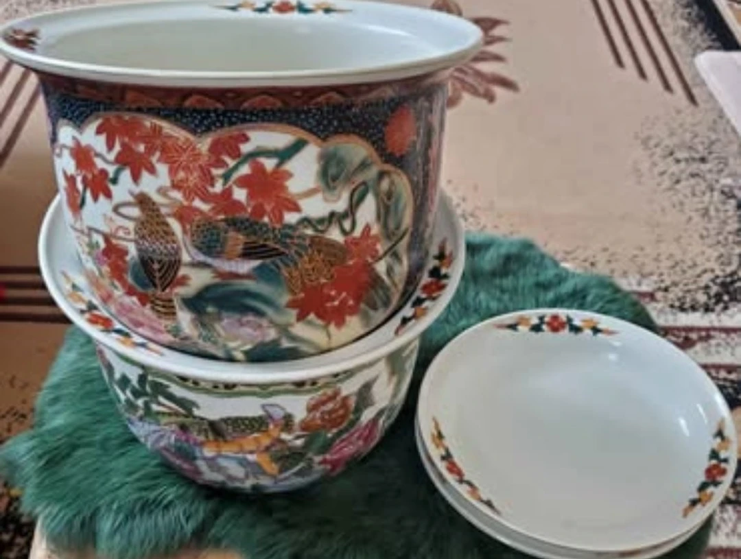 Two Ornate Ceramic Planters with Saucers - photo 4