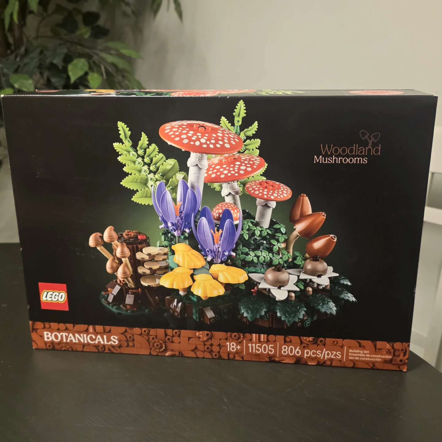 LEGO Botanicals Woodland Mushrooms 11505