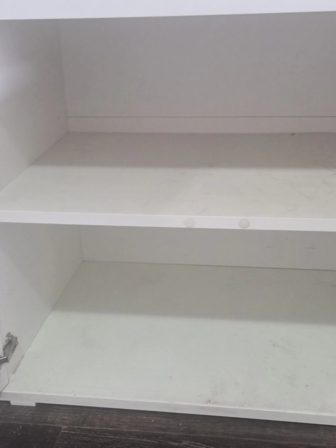 IKEA VIHALS Sideboard in White - photo 2