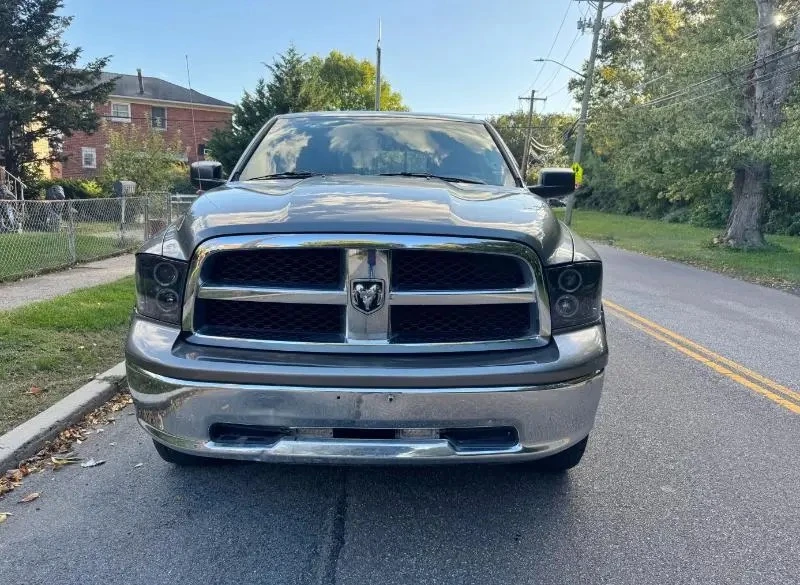 2009 Dodge Ram 1500 SLT Pickup Truck 4 Door - photo 5