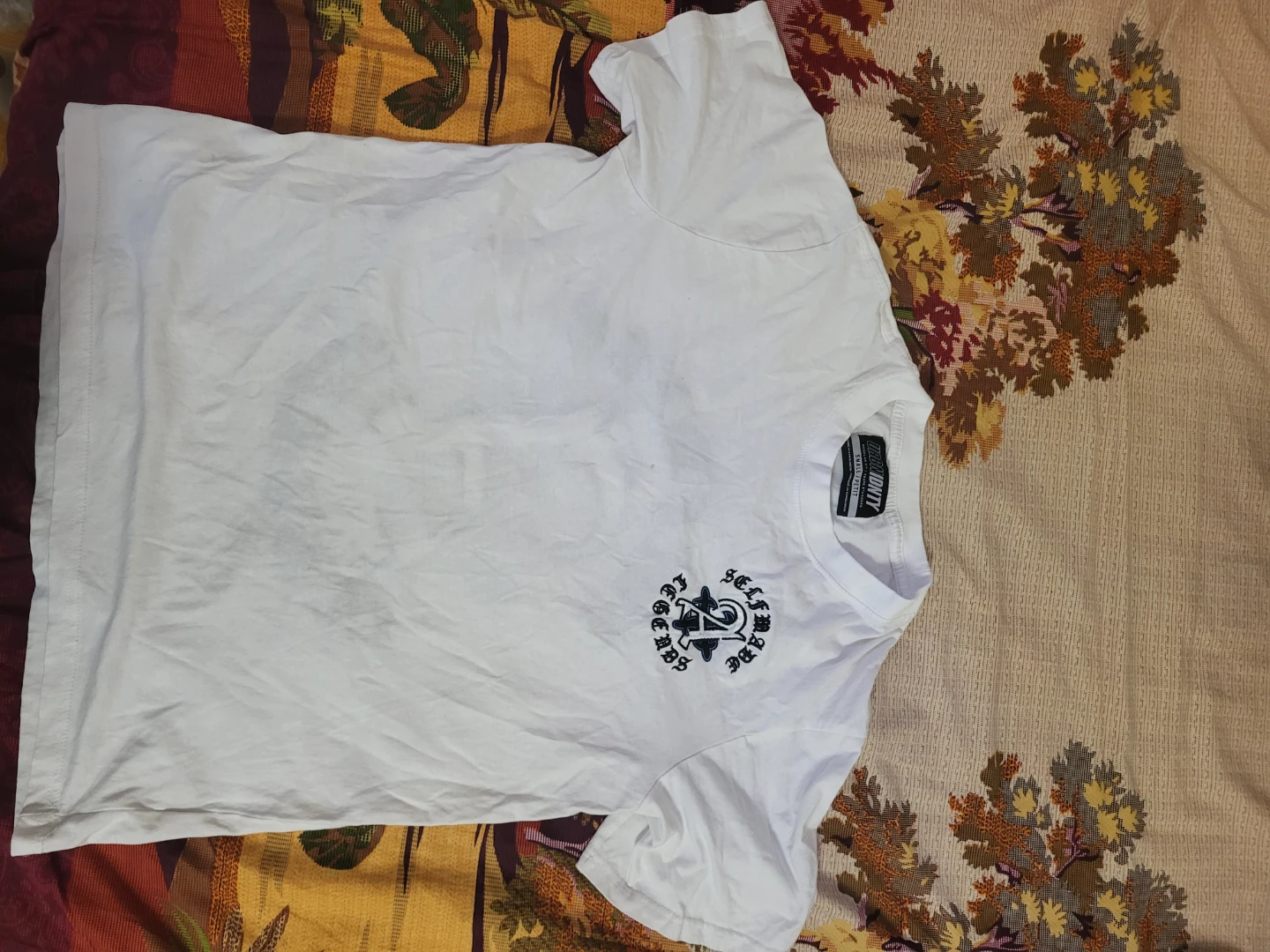 URBNIDNTY White Graphic T-Shirt