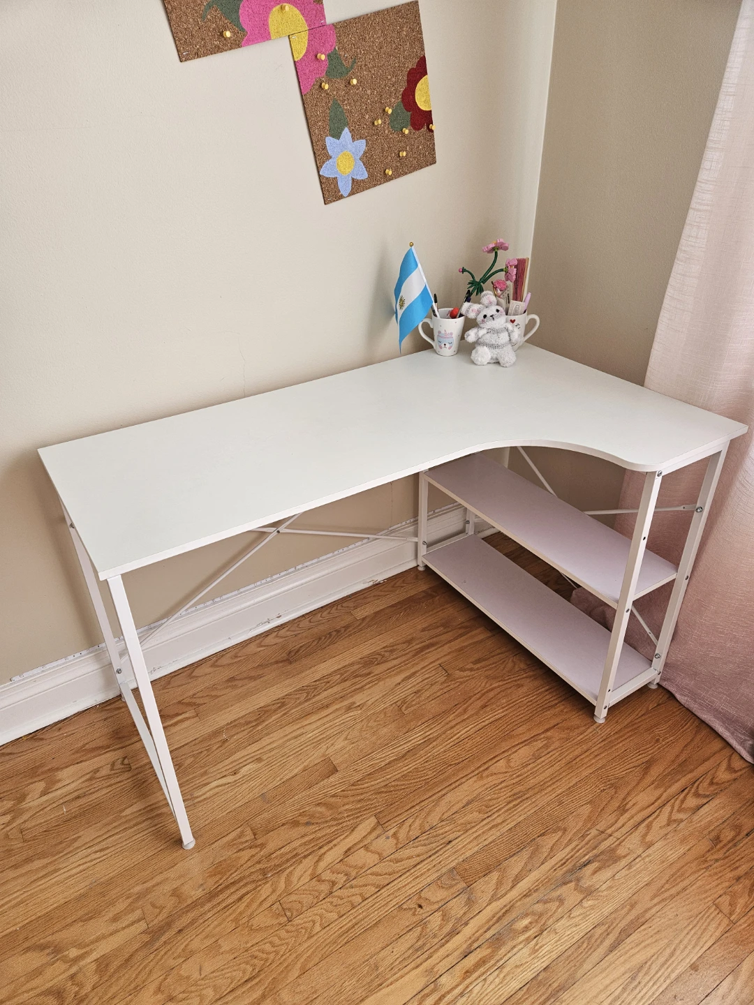 White Corner Desk with Shelves - photo 2