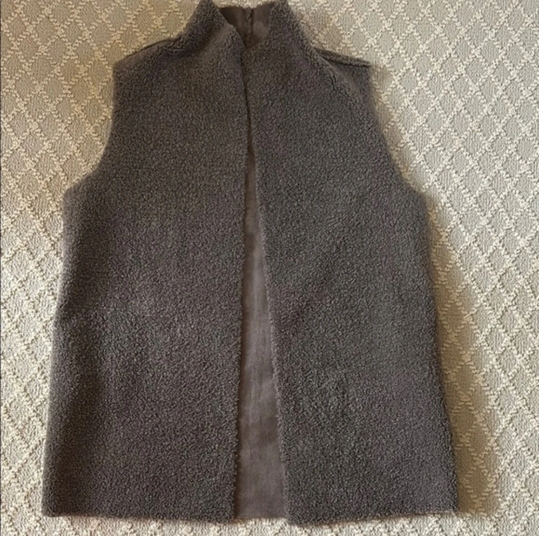 Velvet by Graham & Spencer Faux Shearling Vest - photo 2