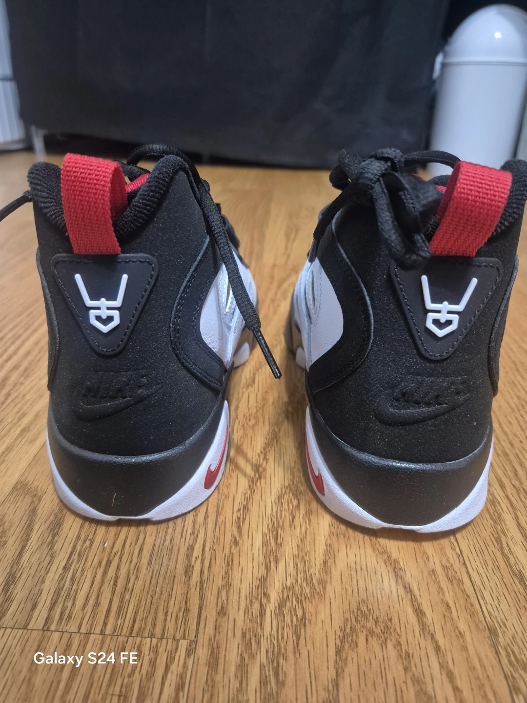 Nike Air Diamond Turf II Sneakers - photo 2