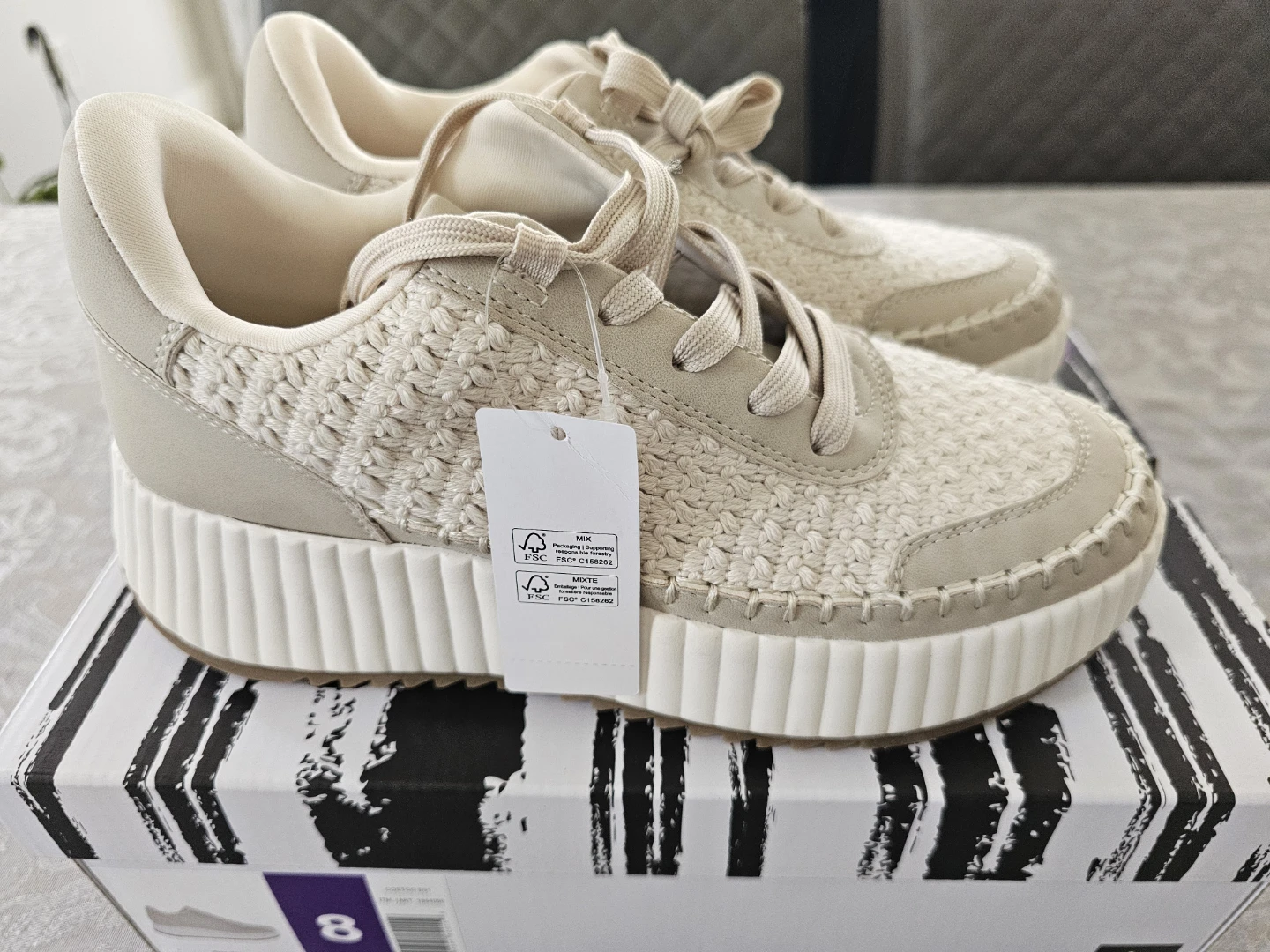 DV Dolce Vita Sneakers Size 8 - photo 2