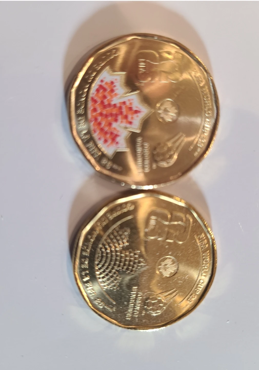 Coloured and non coloured One Dollar Coins - photo 3