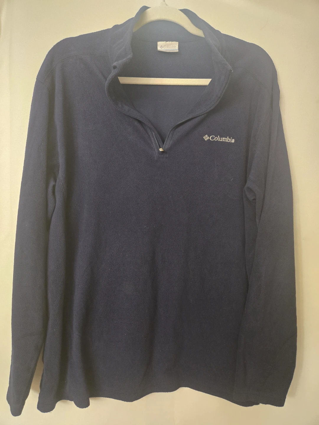 Columbia Men's Half zip Fleece pullover. NAVY LARGE.  EUC.