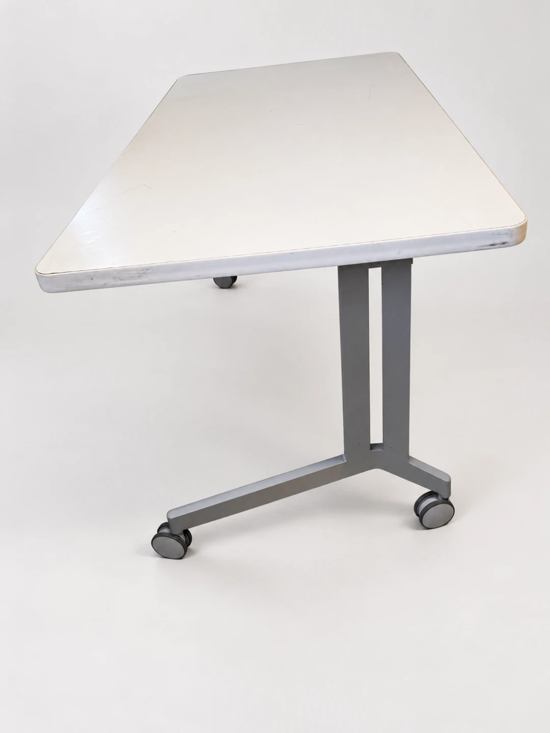 Haworth Planes Commercial Rolling Office / Training Table - photo 3